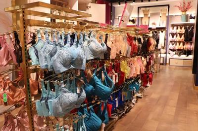 燕子内衣丨一家与众不同的内衣店