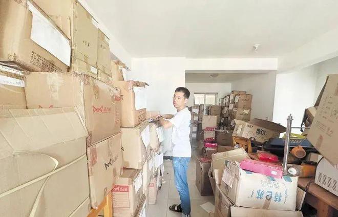 长沙一租客失联3年,屋内堆满上百箱内衣产品!房东:我该咋办?